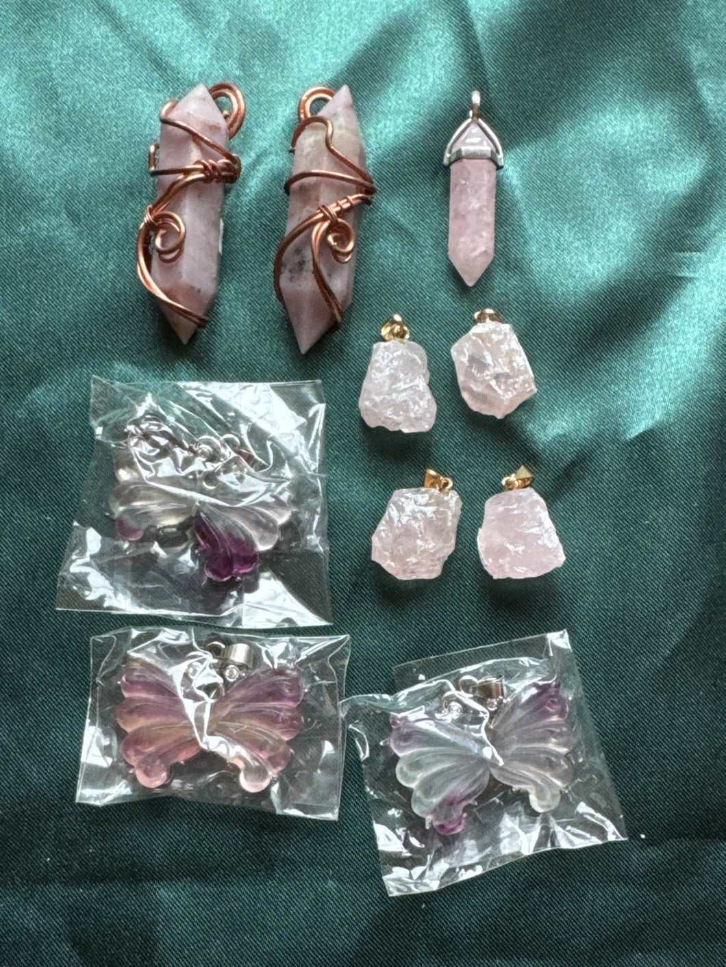 10x silver plated crystal pendants