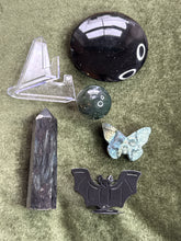 Load image into Gallery viewer, vickyvizard
