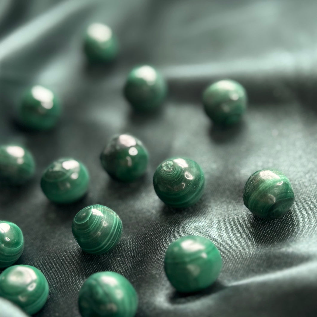 Tiny Malachite Spheres