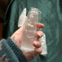 Load image into Gallery viewer, 5x satin spar selenite mountains
