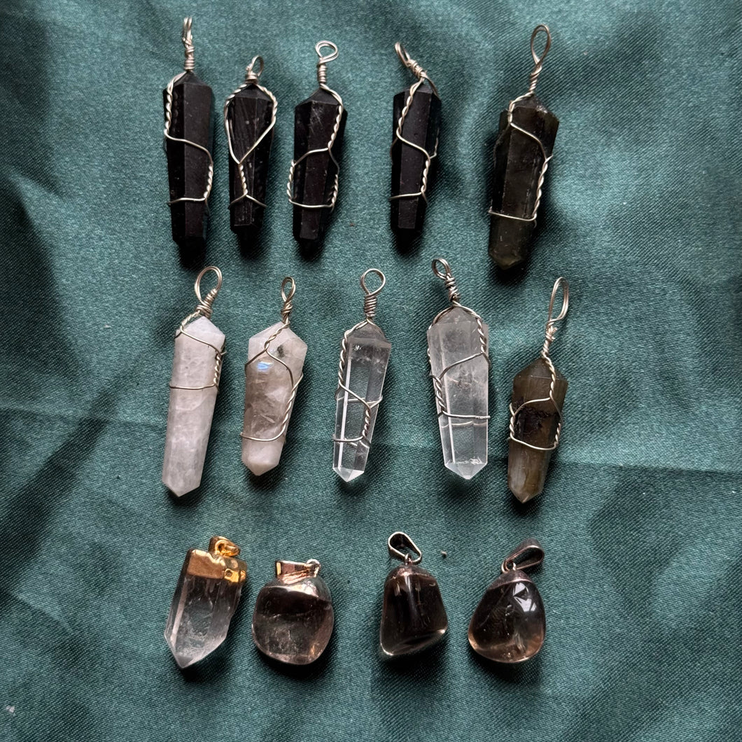 14x mixed crystal pendants