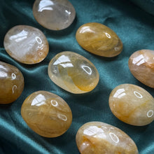Load image into Gallery viewer, Golden Healer Quartz Palms
