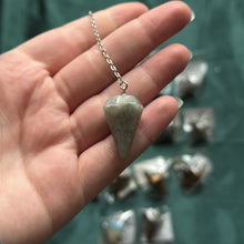 Load image into Gallery viewer, 14x mixed crystal pendulums
