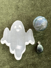 Load image into Gallery viewer, issy.stead
