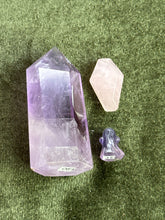 Load image into Gallery viewer, ghostie_prv
