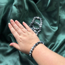 Load image into Gallery viewer, Orca Agate Bead Bracelets
