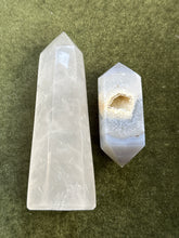 Load image into Gallery viewer, 0liviakemp
